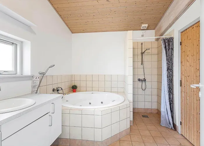 Fy300-faaborg-mosegarden-43 別荘 *